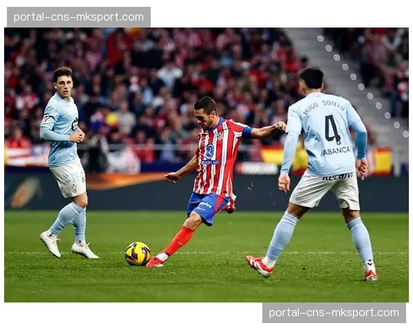 比赛突发:马竞球员德保罗因伤无法坚持,被科克换下 比赛突发:马竞球员德保罗因伤无法坚持,被科克换下